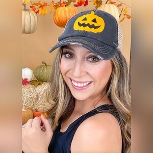 Black and Orange Pumpkin Vintage Cap